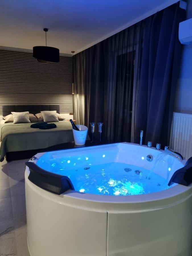 Apartament Jacuzzi Krasków Eksteriør bilde
