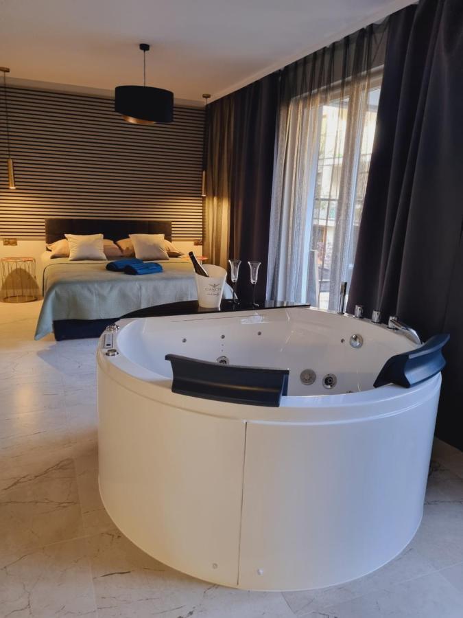Apartament Jacuzzi Krasków Eksteriør bilde